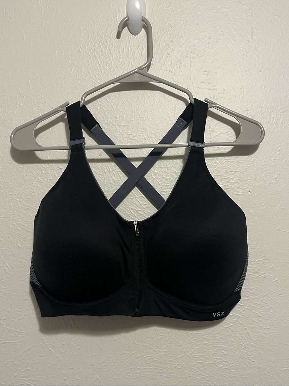 VSX Victorias Secret Sports Bra Black Gray Zip Front 38DD